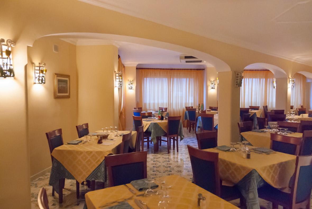 Hotel Terme Fiola カザミッチョラ・テルメ エクステリア 写真